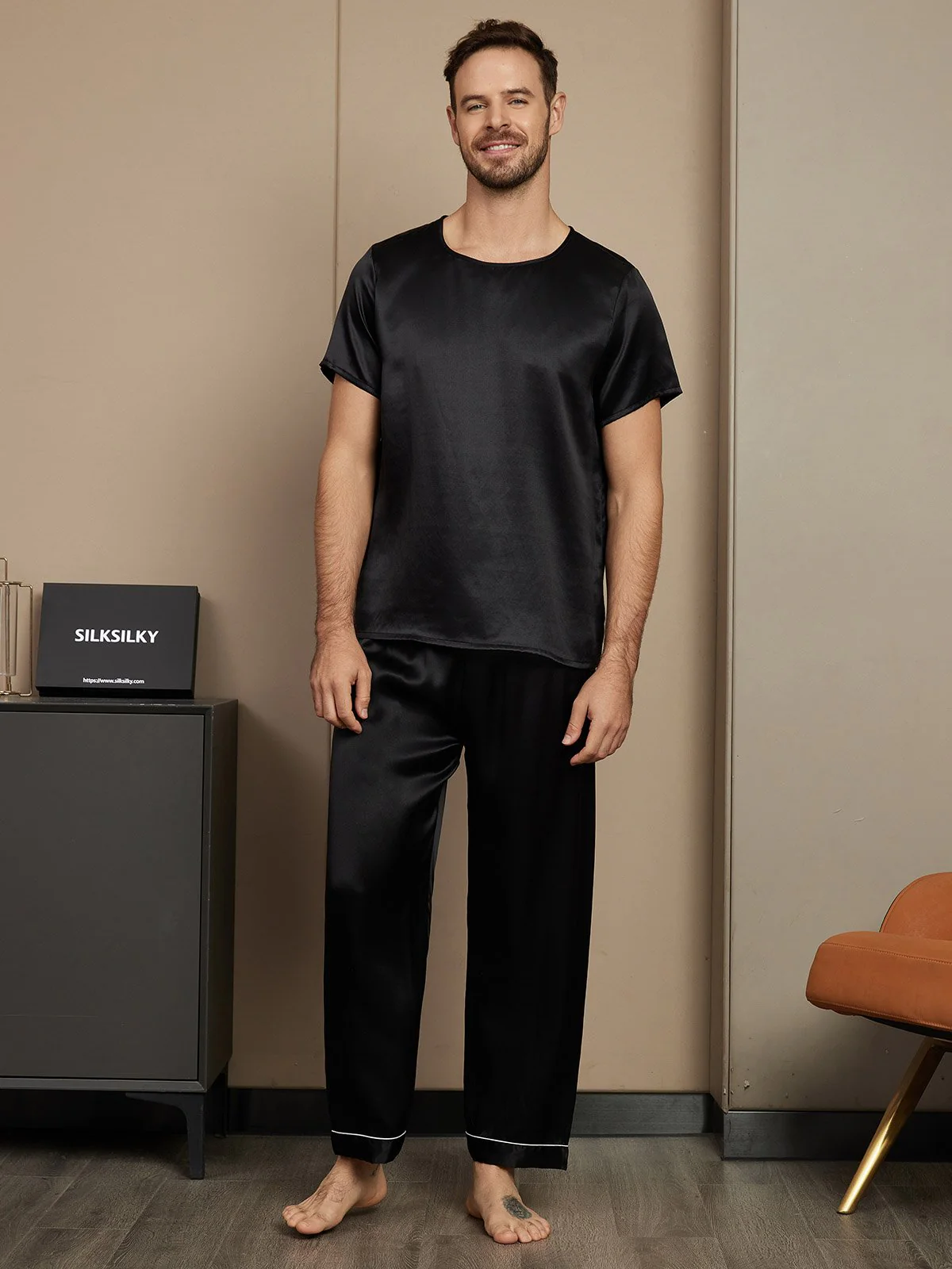 Ensemble Pyjama Pour Homme En Pure Soie À Manches Courtes Col Rond Avec Pantalon - Image 6
