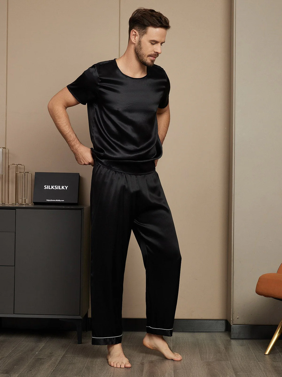 Ensemble Pyjama Pour Homme En Pure Soie À Manches Courtes Col Rond Avec Pantalon - Image 9