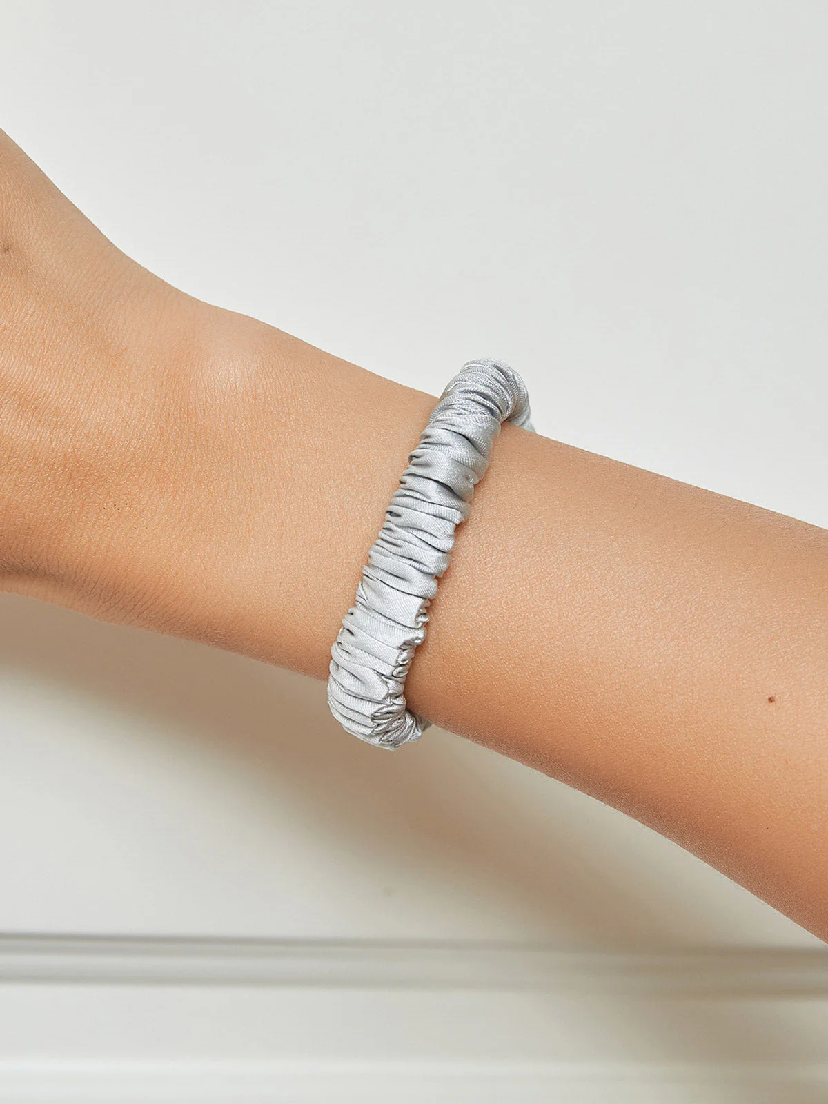 Chouchou Fin En Soie Douce - 1cm - Image 60