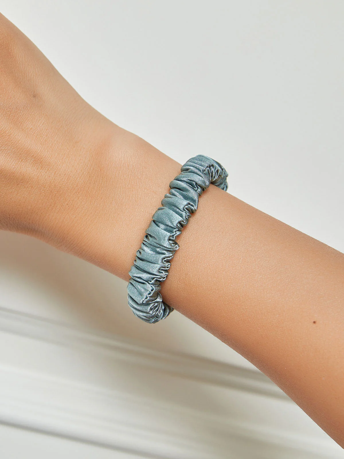 Chouchou Fin En Soie Douce - 1cm - Image 78