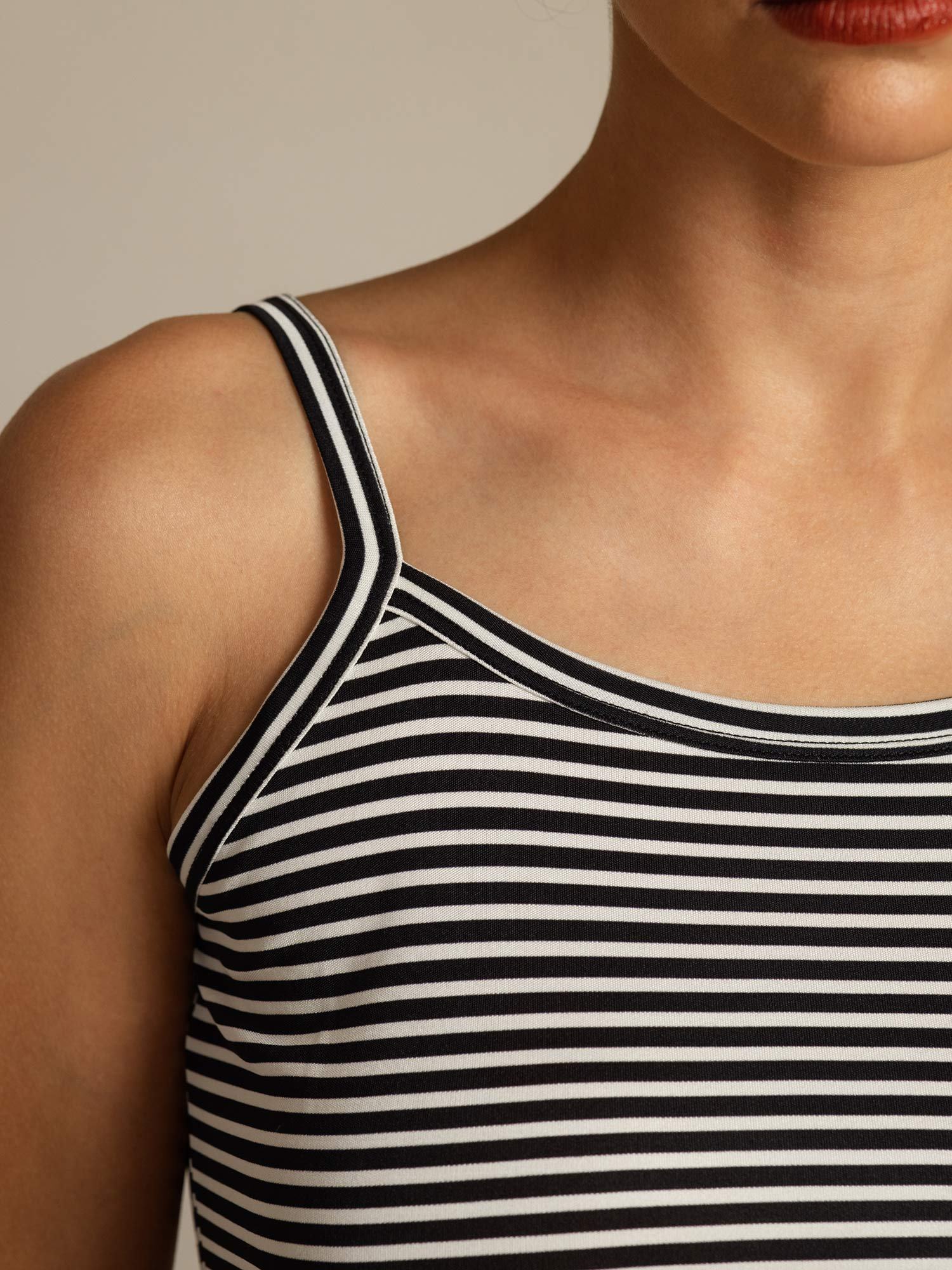 Top Camisole À Bretelles Fines En Soie Pure Col Carré À Rayures - Image 7