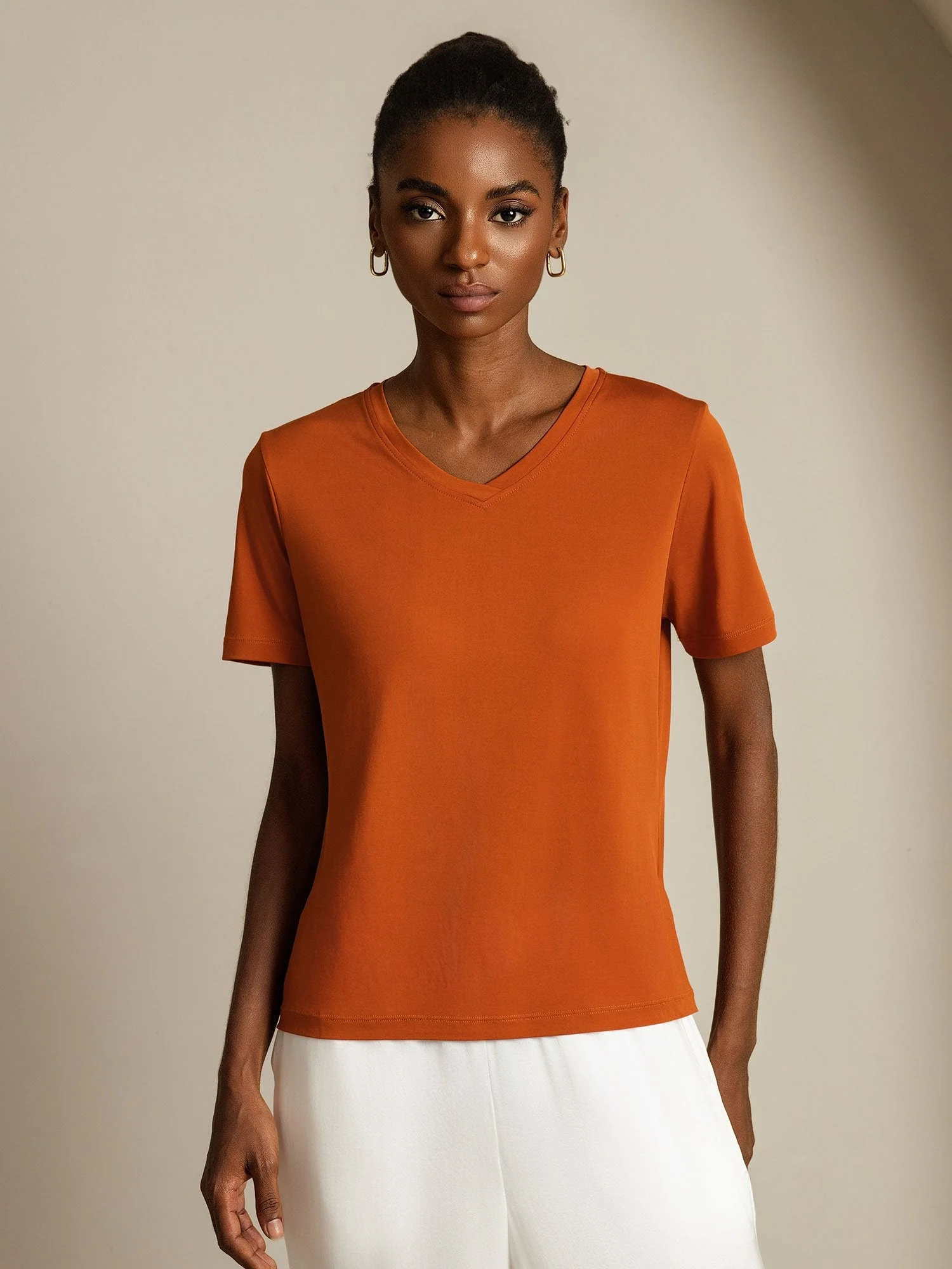 T-Shirt Femme à Manches Courtes et Décolleté en V en Soie Pure Résistant aux Accrochages