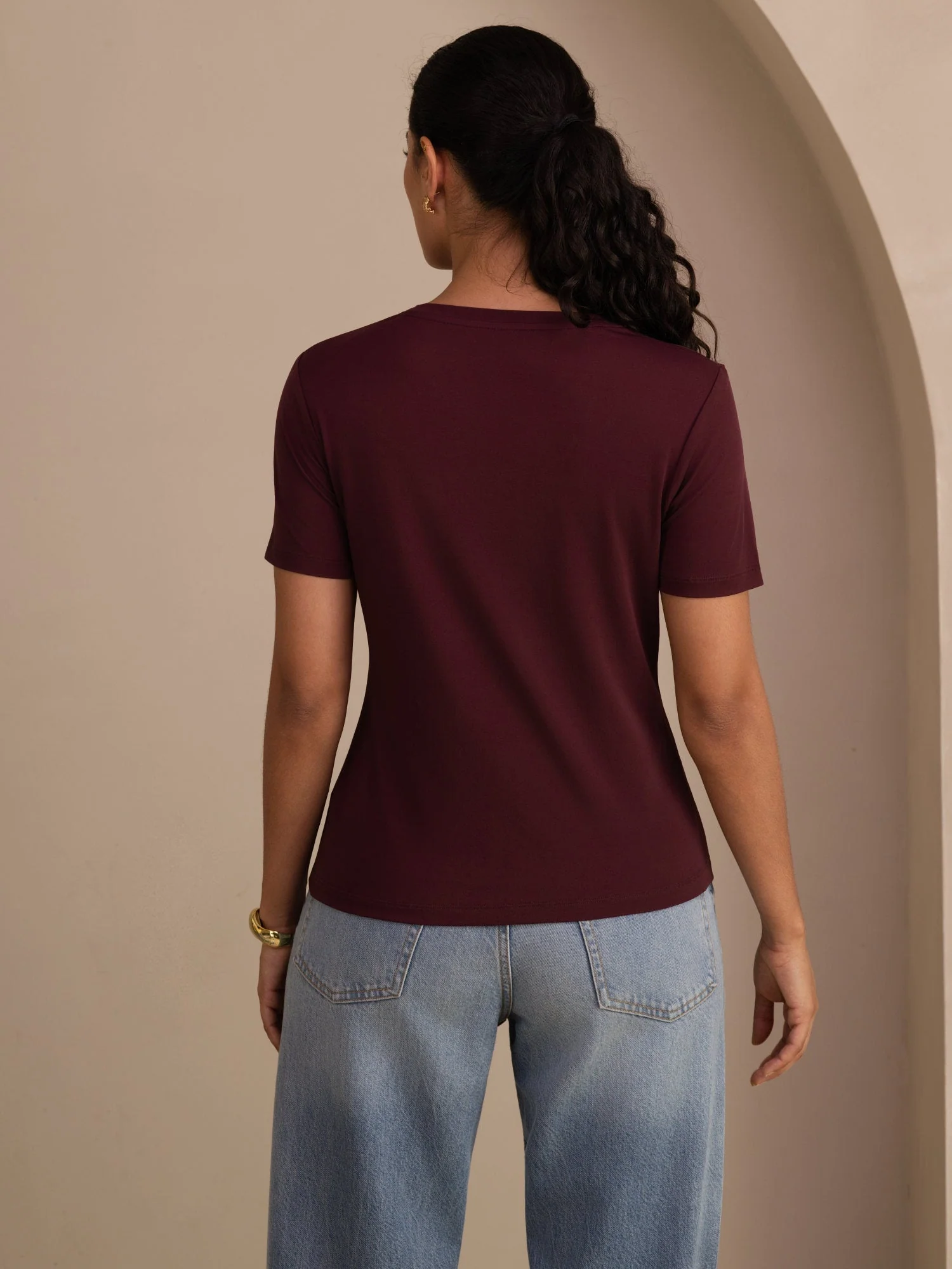 T-Shirt Femme à Manches Courtes et Décolleté en V en Soie Pure Résistant aux Accrochages - Image 18