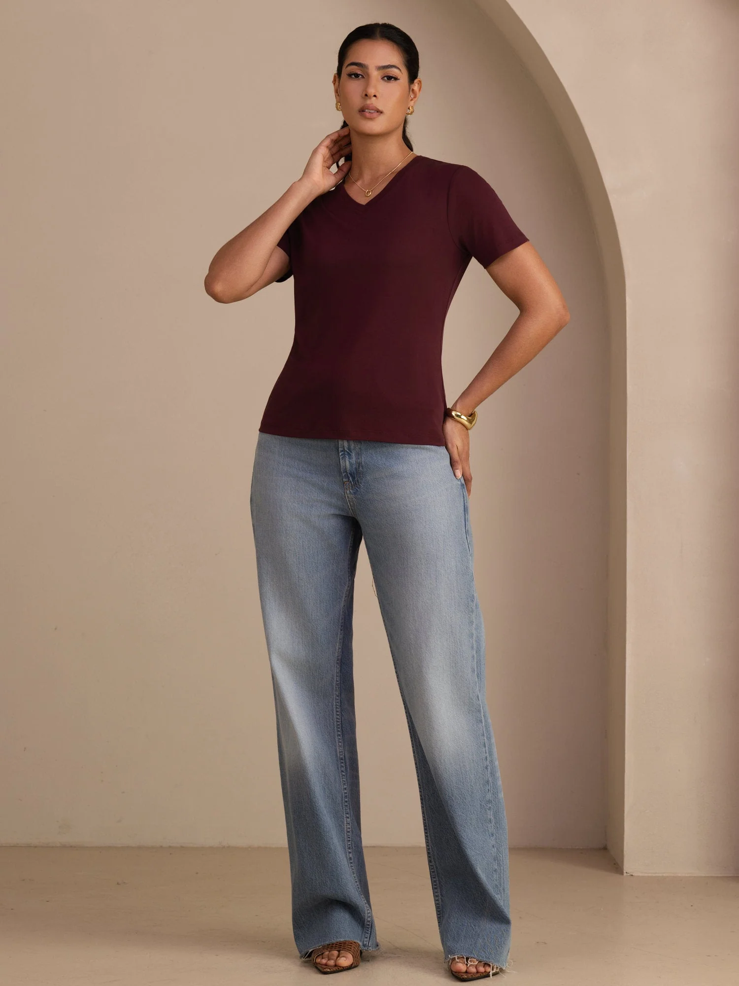 T-Shirt Femme à Manches Courtes et Décolleté en V en Soie Pure Résistant aux Accrochages - Image 22