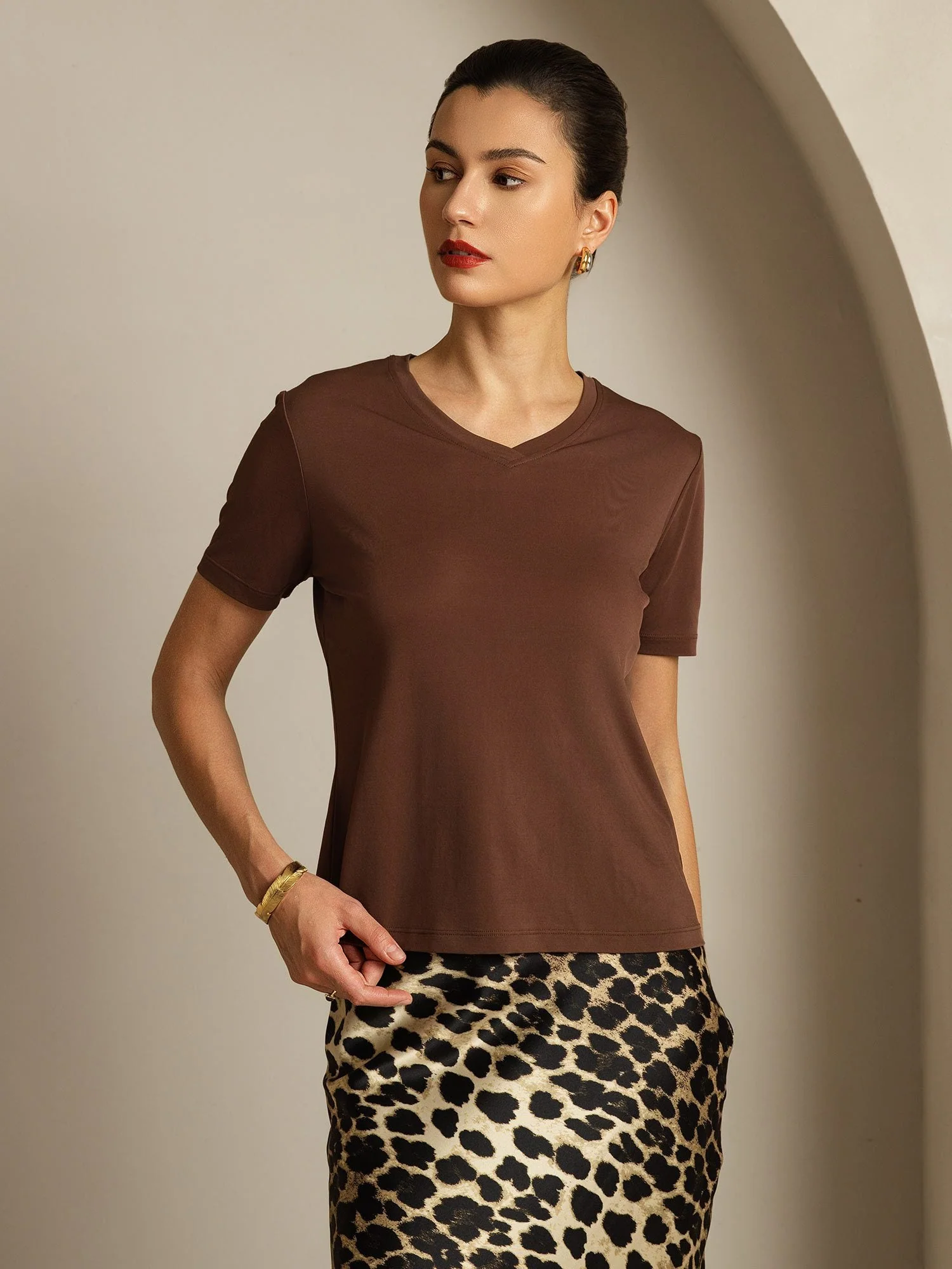 T-Shirt Femme à Manches Courtes et Décolleté en V en Soie Pure Résistant aux Accrochages - Image 53