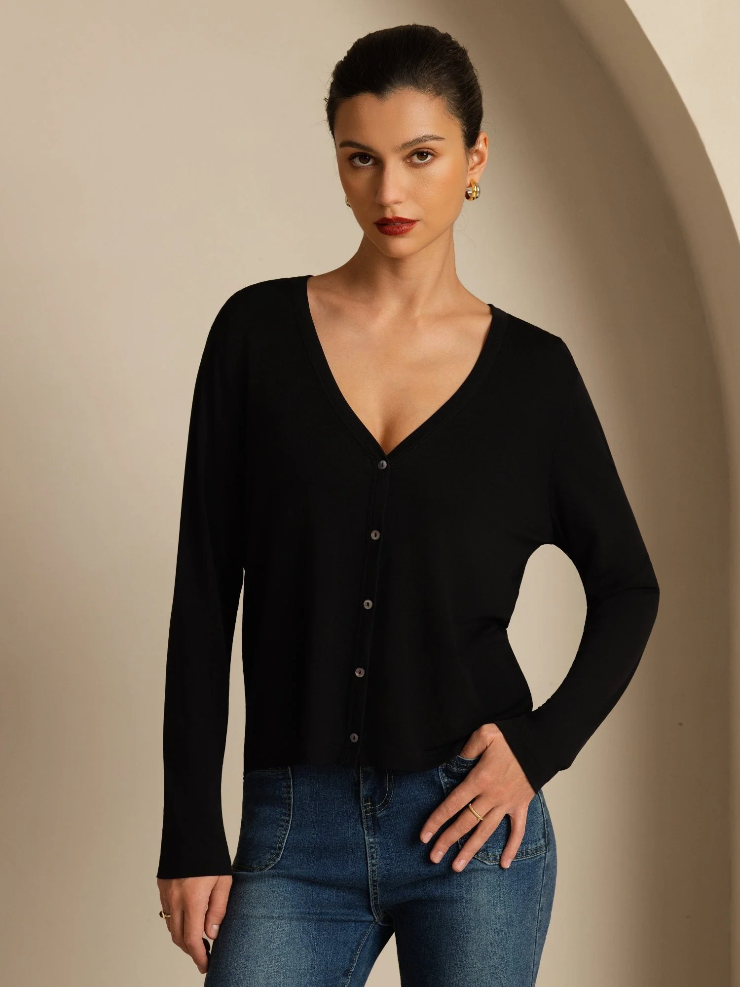 Cardigan Basique Femme en Pure Soie à Col V et Manches Longues - Image 11