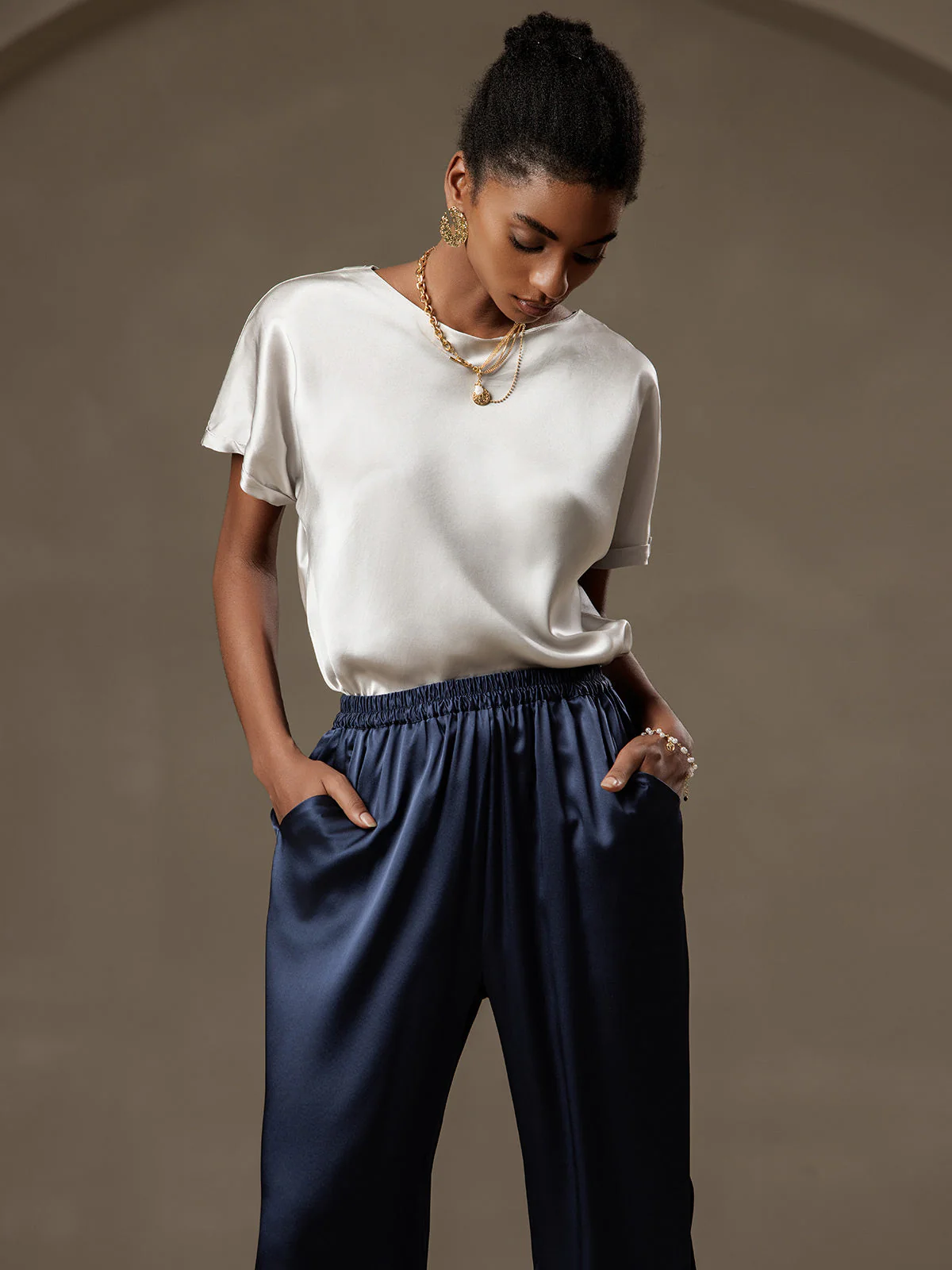 19Momme T-shirt à manches courtes décontracté en soie classique - Image 5