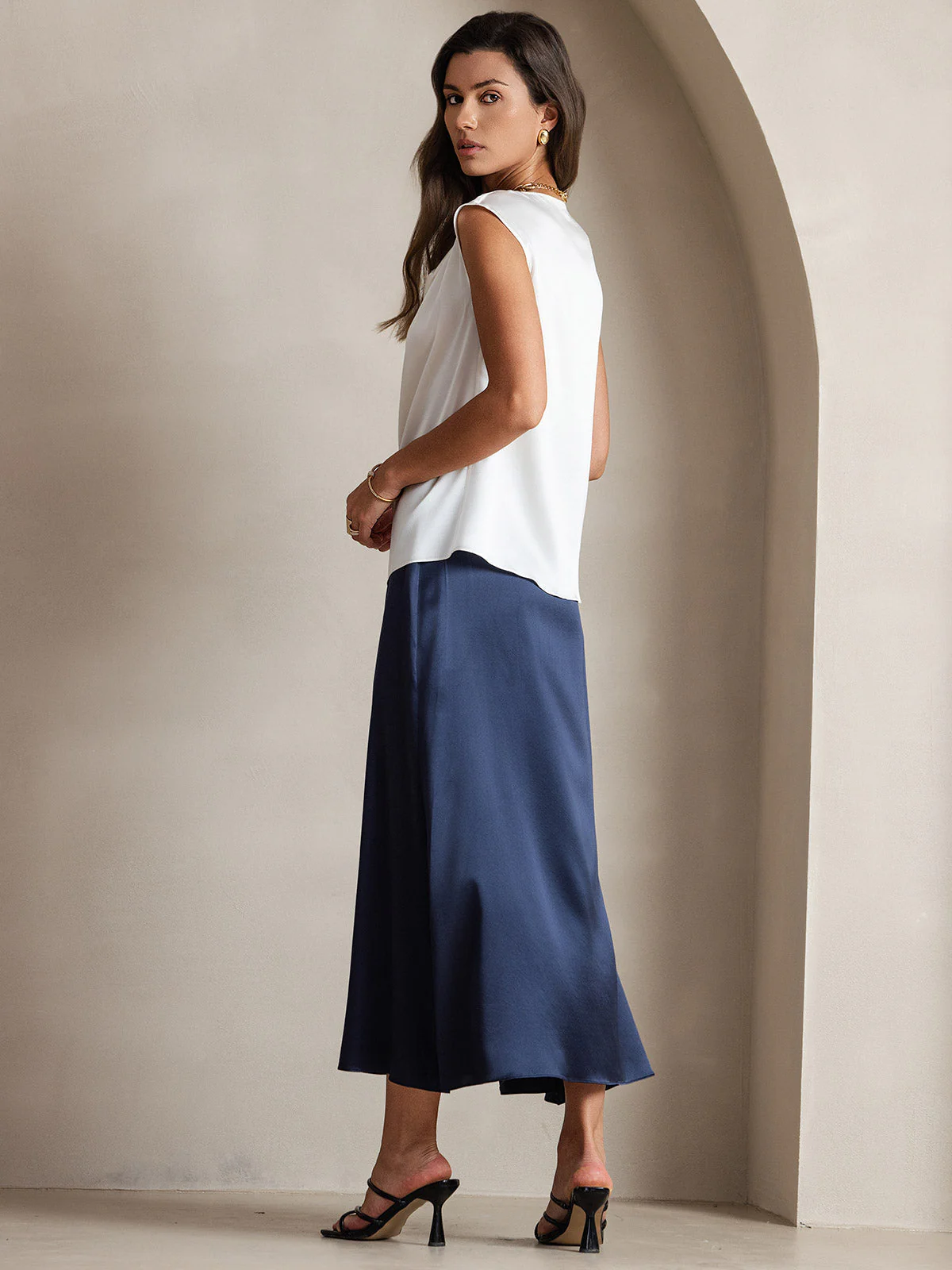 19Momme Soie Col Bateau Cap Manches Blouse - Image 2