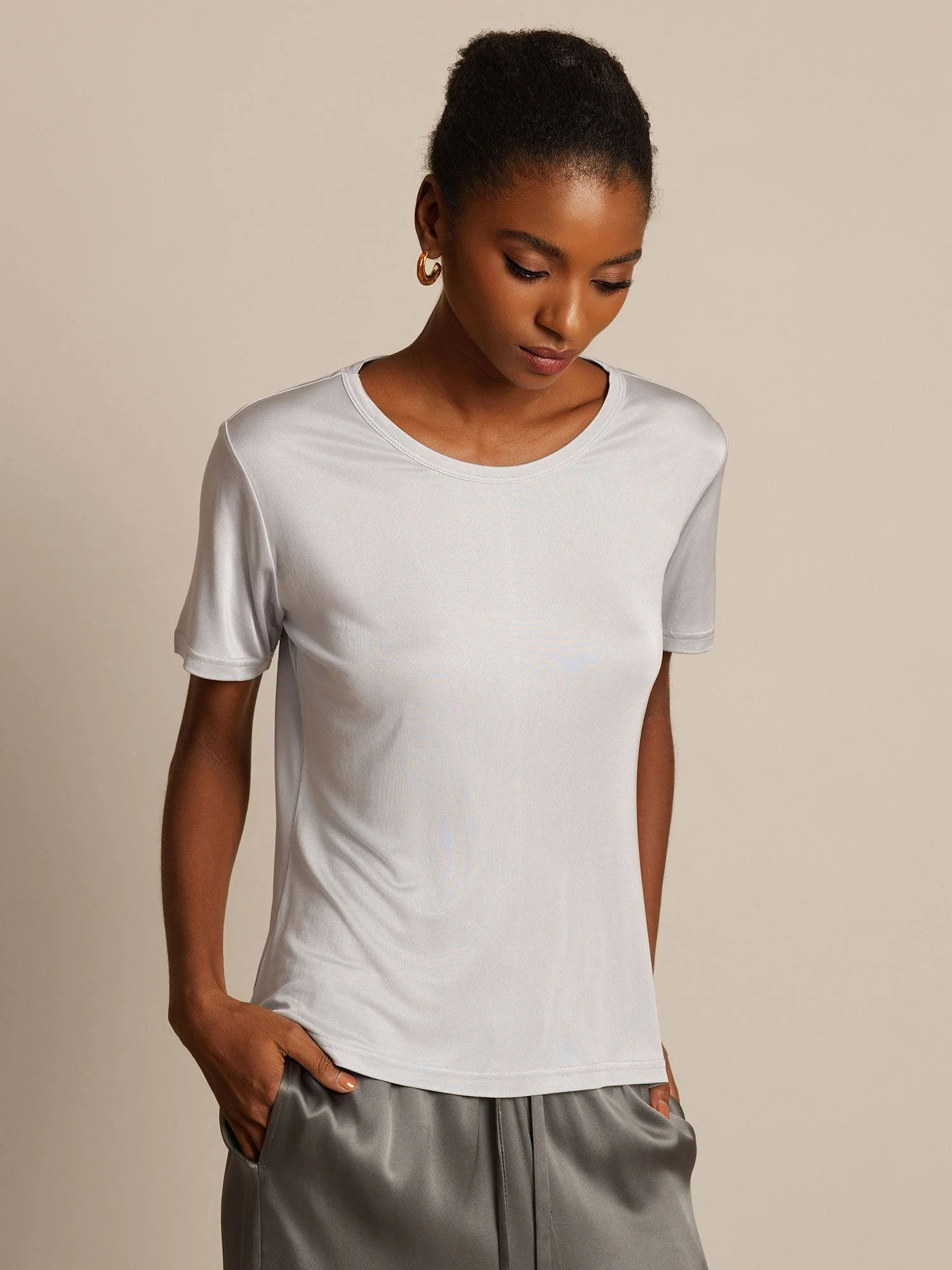 T-Shirt Col Rond à Manches Courtes en Pure Soie pour Femmes - Image 25