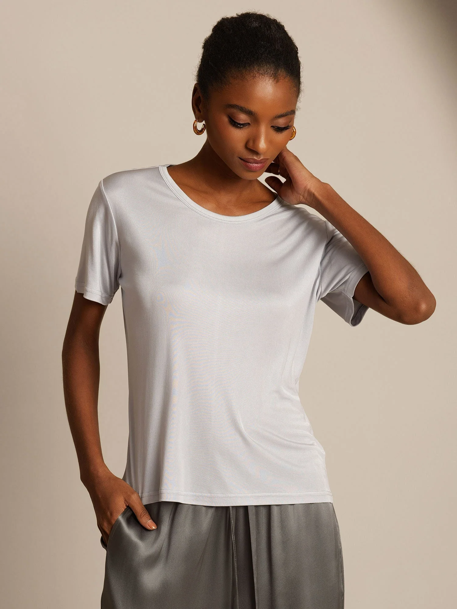 T-Shirt Col Rond à Manches Courtes en Pure Soie pour Femmes - Image 28