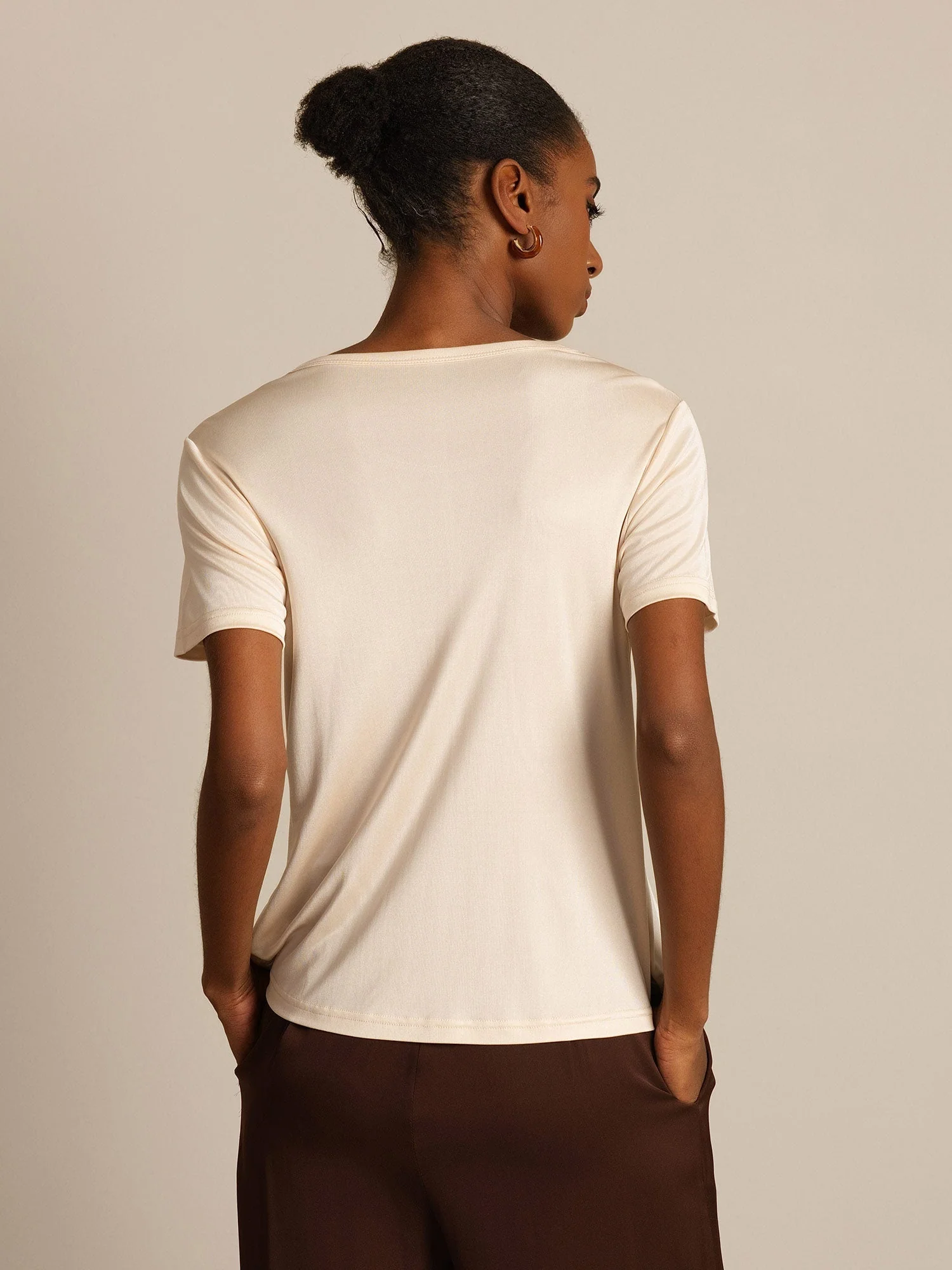 T-Shirt Col Rond à Manches Courtes en Pure Soie pour Femmes - Image 31