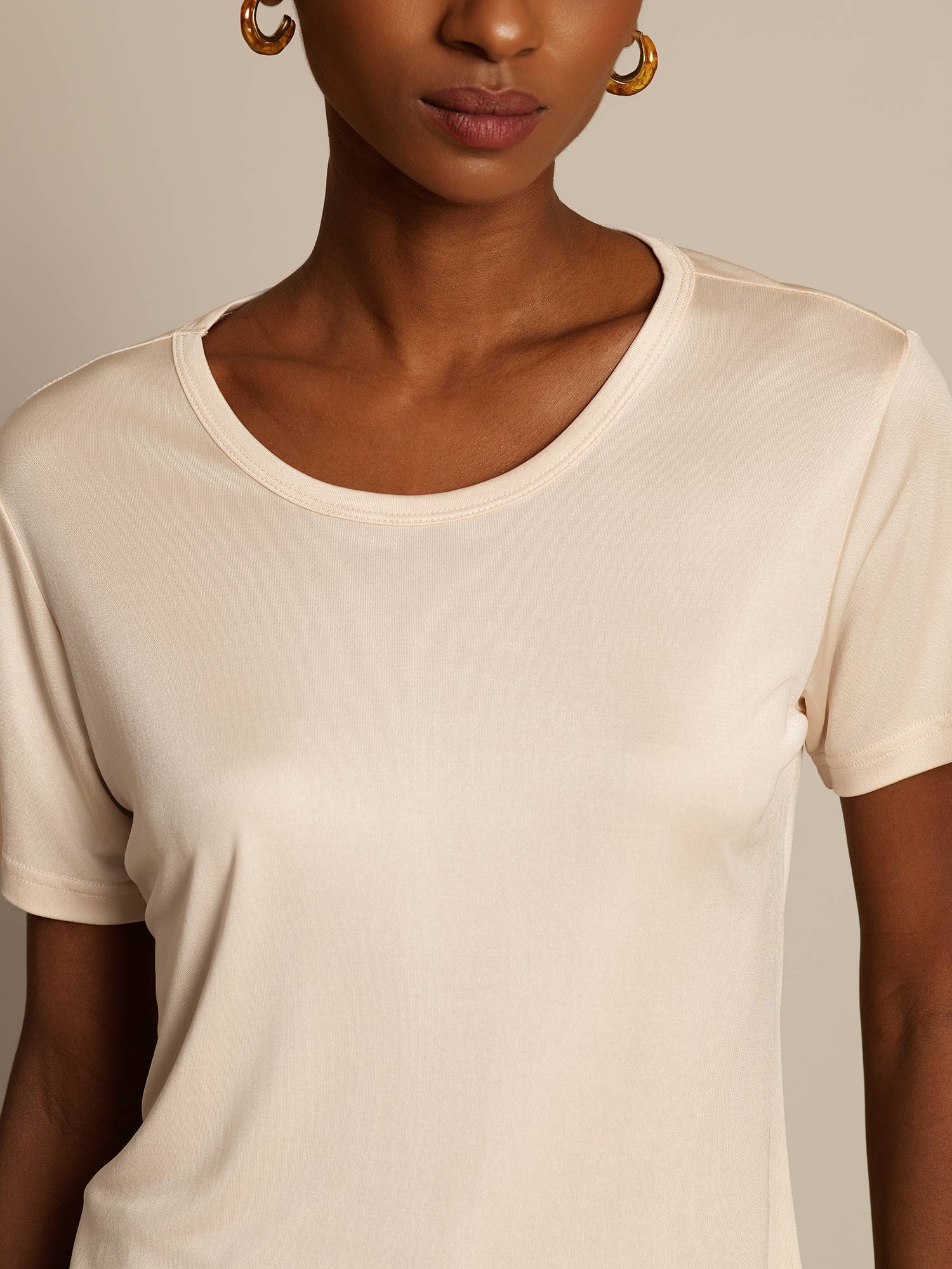 T-Shirt Col Rond à Manches Courtes en Pure Soie pour Femmes - Image 32
