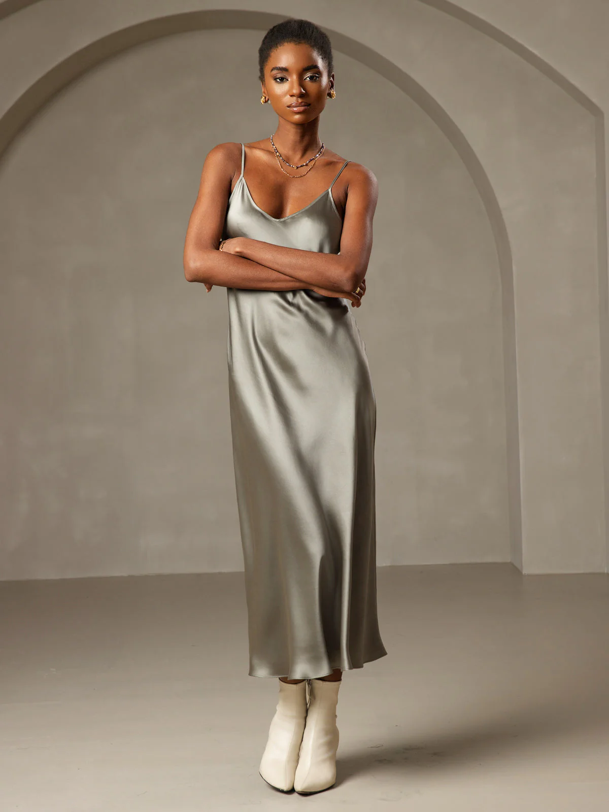 100% Soie de Mûrier Robe Longue Midi à Bretelles Spaghettis - Image 27