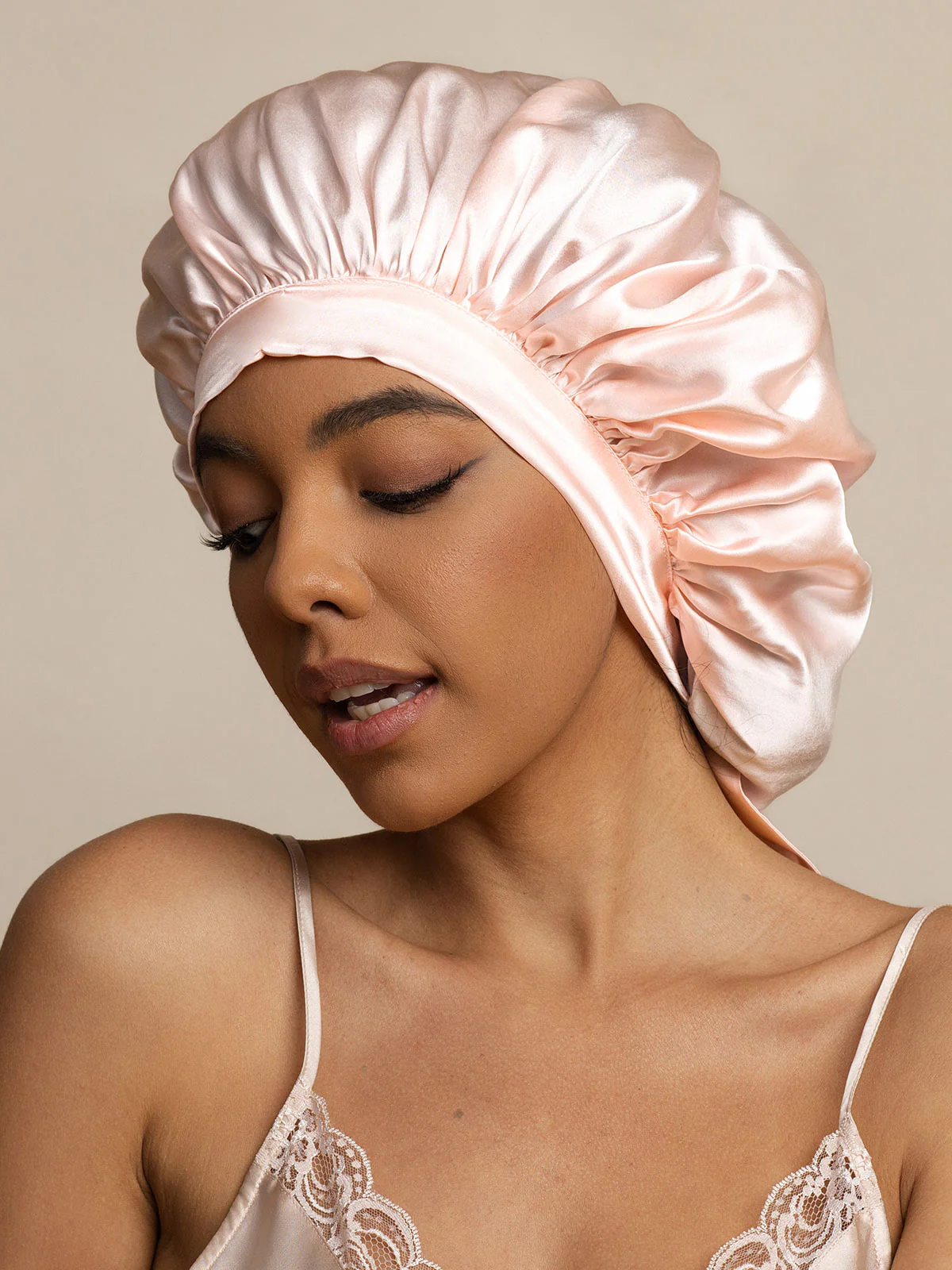 Bonnet en Soie de Mûrier 100% pour Femmes avec de Longs Rubans - Image 20
