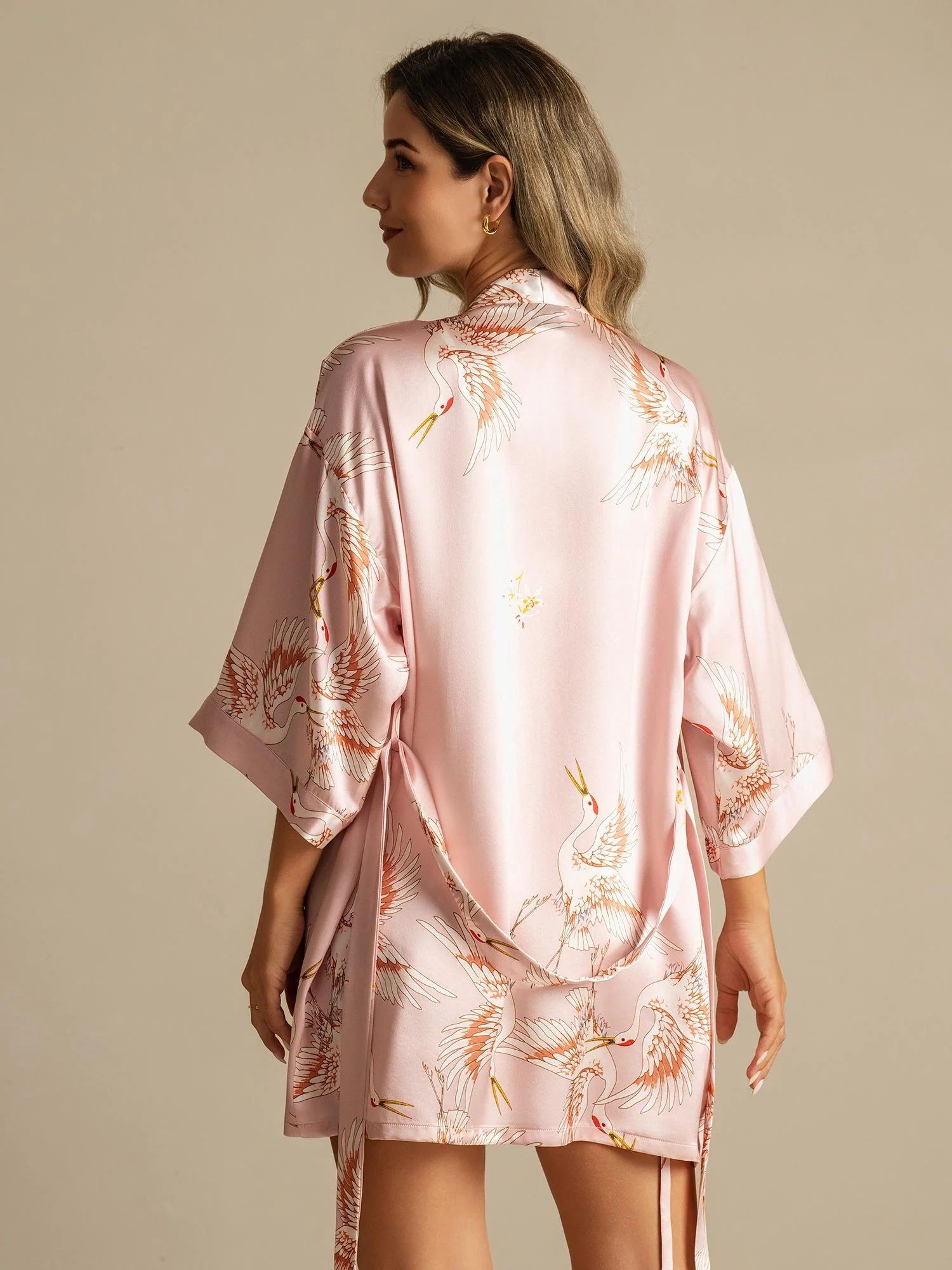 19Momme Robe Kimono Courte Femme En Soie Pure Imprimé Grue Avec Design Croisé Manches 3/4 - Image 2