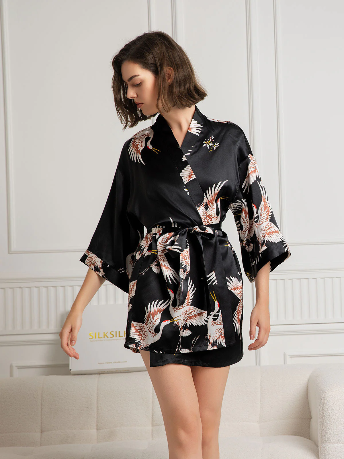 19Momme Robe Kimono Courte Femme En Soie Pure Imprimé Grue Avec Design Croisé Manches 3/4 - Image 9